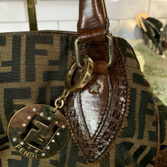 Fendi du jour bag with card and COA included. Zucca. Authenticated - Picture 9 of 16